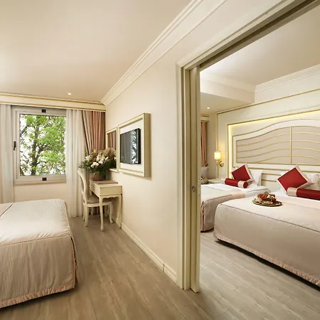 Halifaks Hotel 4*