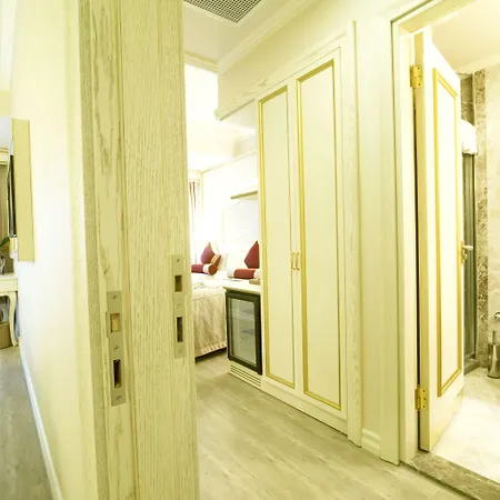 Halifaks Κωνσταντινούπολη