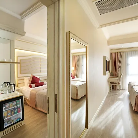 Halifaks Hotel 4*