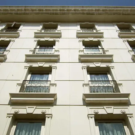 Halifaks Hotel 4*
