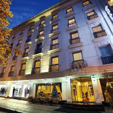 Halifaks Istanbul